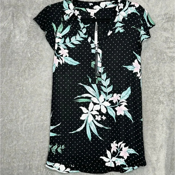Candies XXL 2X Shirt Top Black Floral Cap Short Sleeve V Neck Zipper Casual - Picture 1 of 7